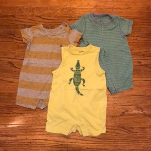 6 to 12 month baby Gap Rompers Lot